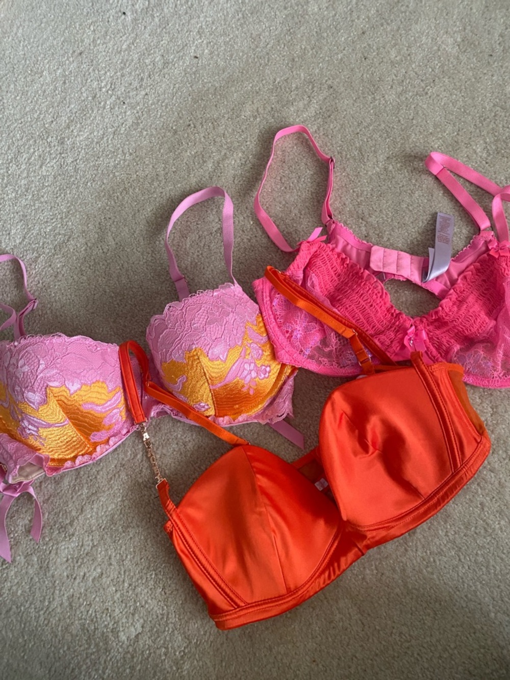 Savage X Fenty 3 bra bundle  34DD medium